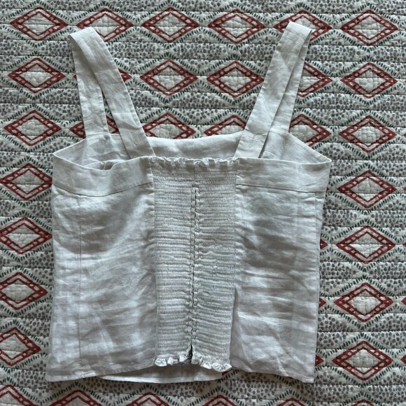 Quince 100% European Linen Fitted Tank in White Size Small - Picture 10 of 12